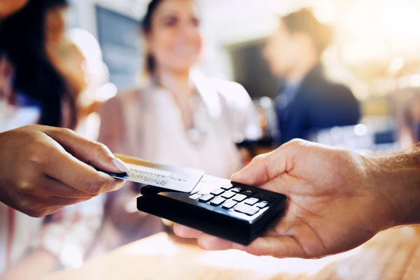 Оплата товаров и услуг